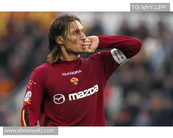 百年足球巨星盘点 全球十大传奇球员的辉煌与传奇故事