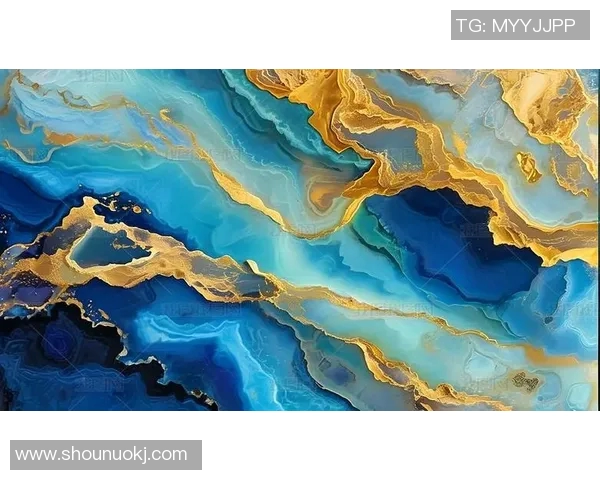 足球明星的动感瞬间与光影交织呈现出抽象艺术之美